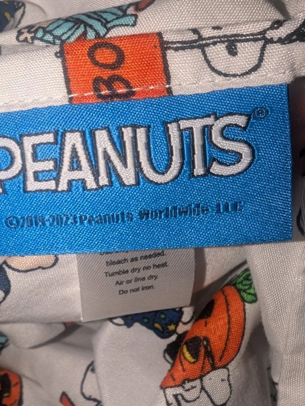 PEANUTS & THE GANG Berkshire Halloween Theme Full/Queen Size Flat Sheet